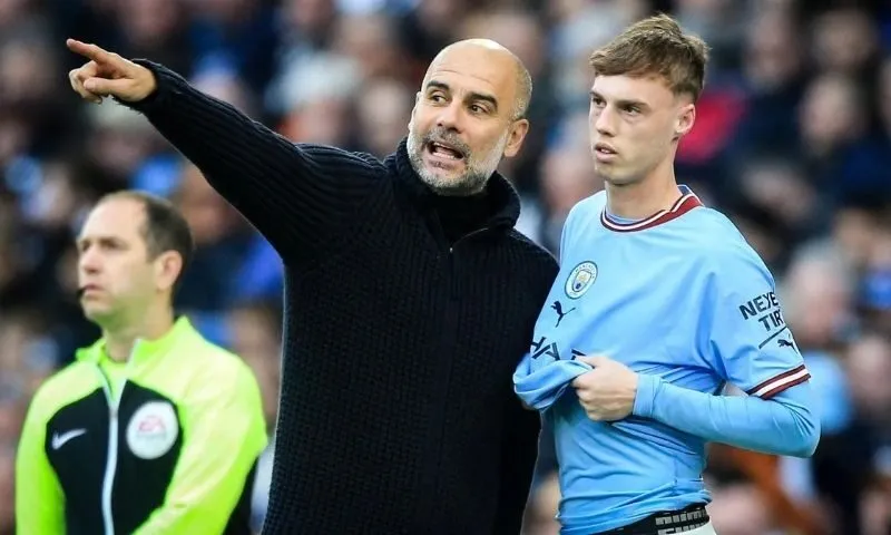 Pep Guardiola đến Man City năm nào?